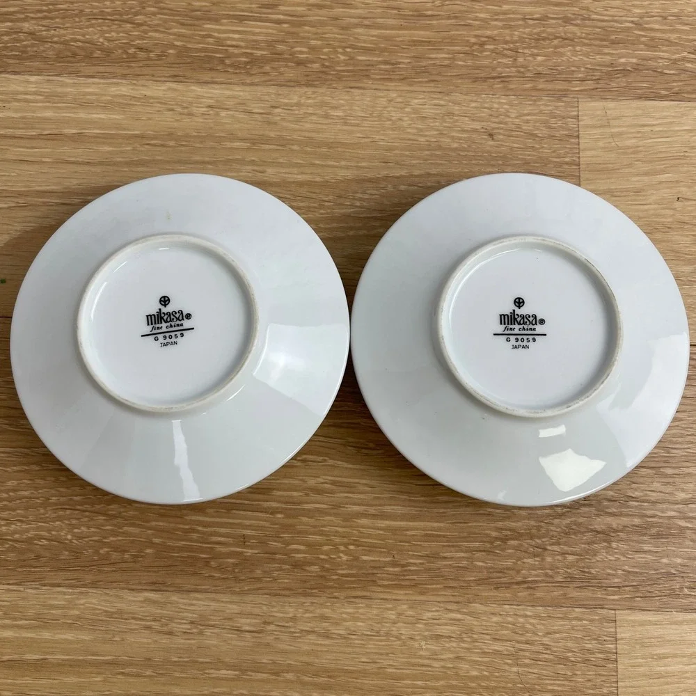 Mikasa G9059 Fine China Finger Loop Candle Holders Green Floral Japan Set of 2